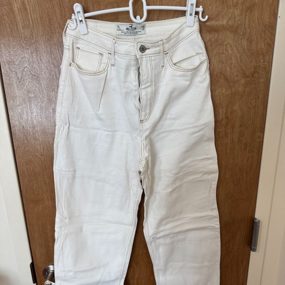Hollister White Curvy Ultra High Rise Dad Jeans